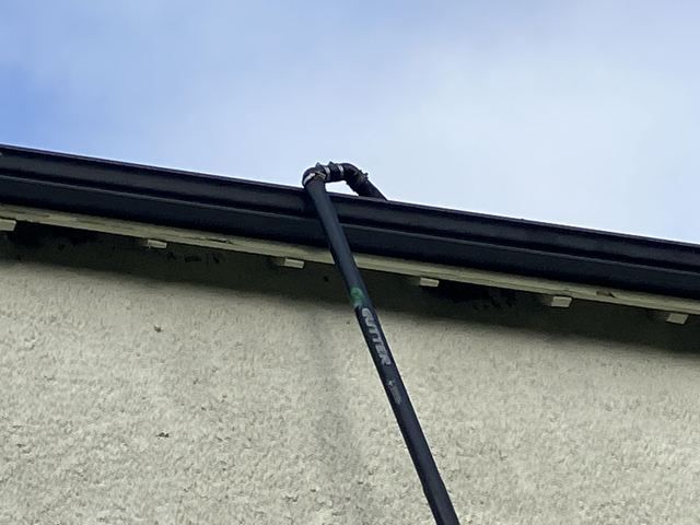gutter-cleaining-8