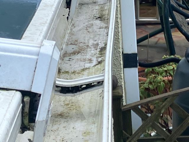 gutter-cleaining-4